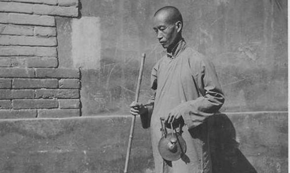 蒋介石生辰八字称骨