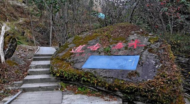 宝宝后脑勺八字形凹痕 宝宝后脑勺八字形凹痕