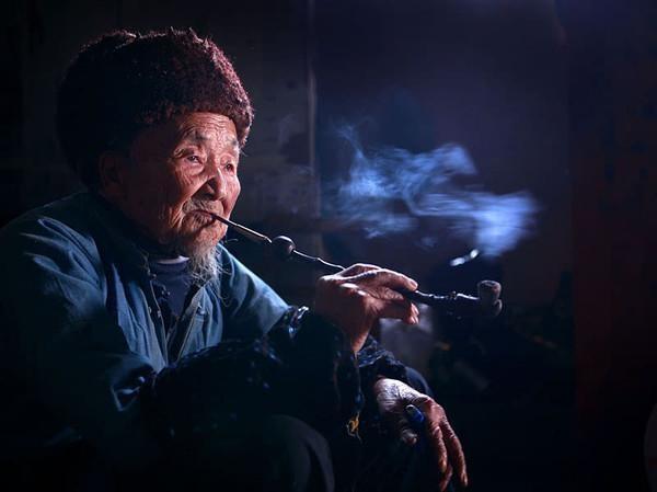八字看家庭主妇的命局