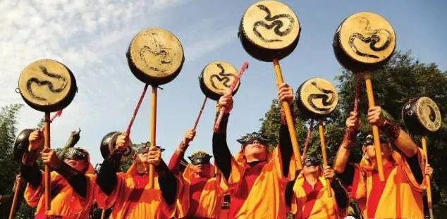 宝宝后脑勺八字形凹痕 宝宝后脑勺八字形凹痕