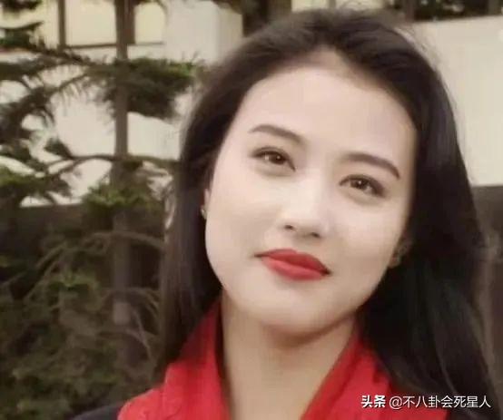 倪萍八字面相分析 倪萍八字面相分析