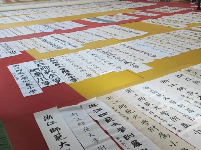 学校大门八字标语 学校大门八字标语