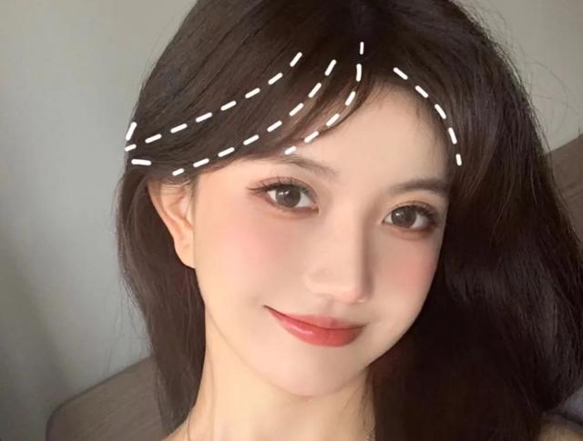 什么是八字刘海 什么是八字刘海