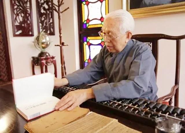 庄明月的八字分析 庄明月的八字分析