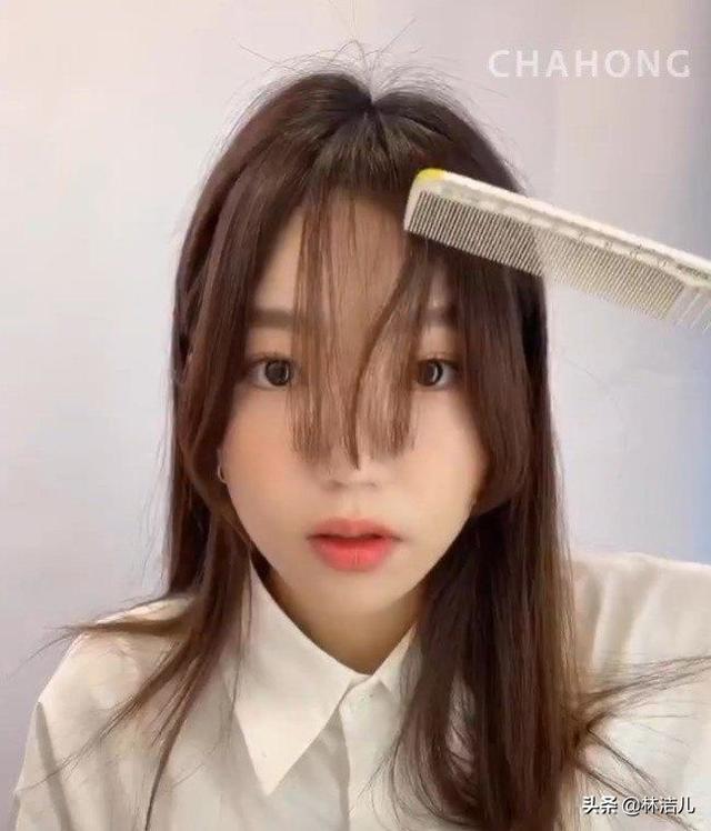 女人双眉之间八字纹