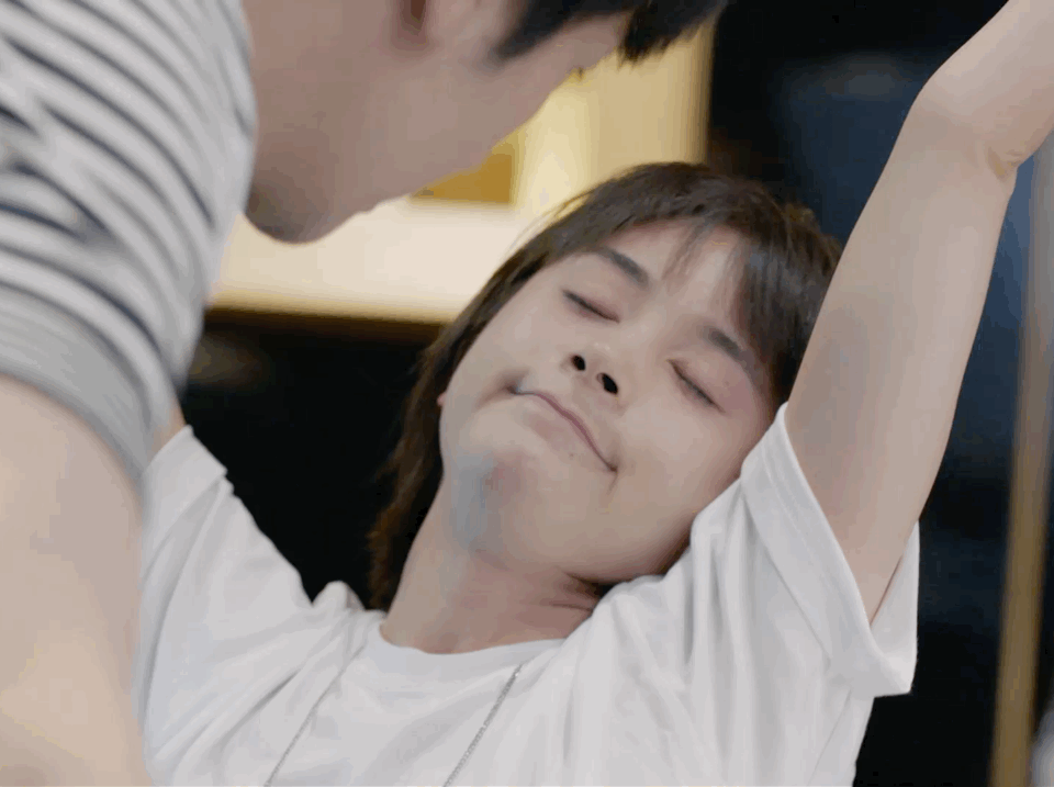 倒八字眉眉骨高的男人 倒八字眉眉骨高的男人