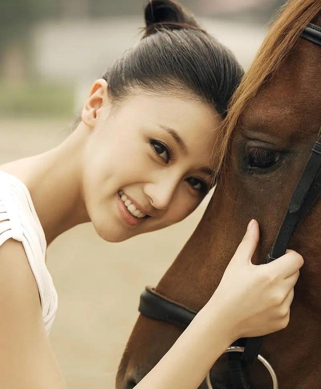 甘薇八字婚姻分析 甘薇八字婚姻分析