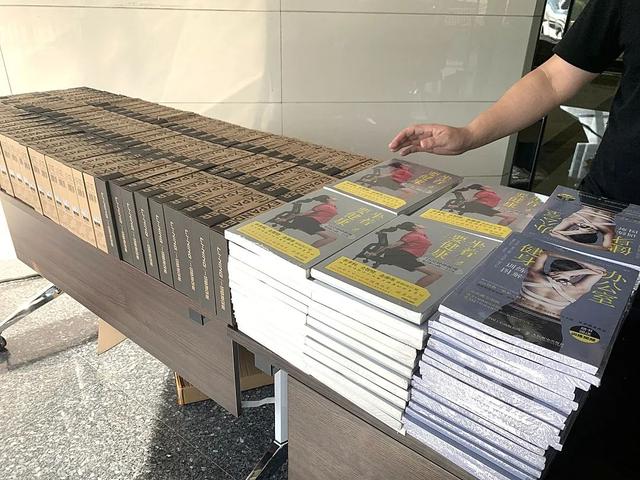 八字拉力器使用视频 八字拉力器使用视频