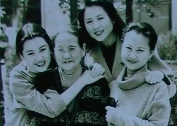 许晴生辰八字算命