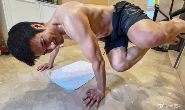 林俊杰八字分析爱情 林俊杰八字分析爱情