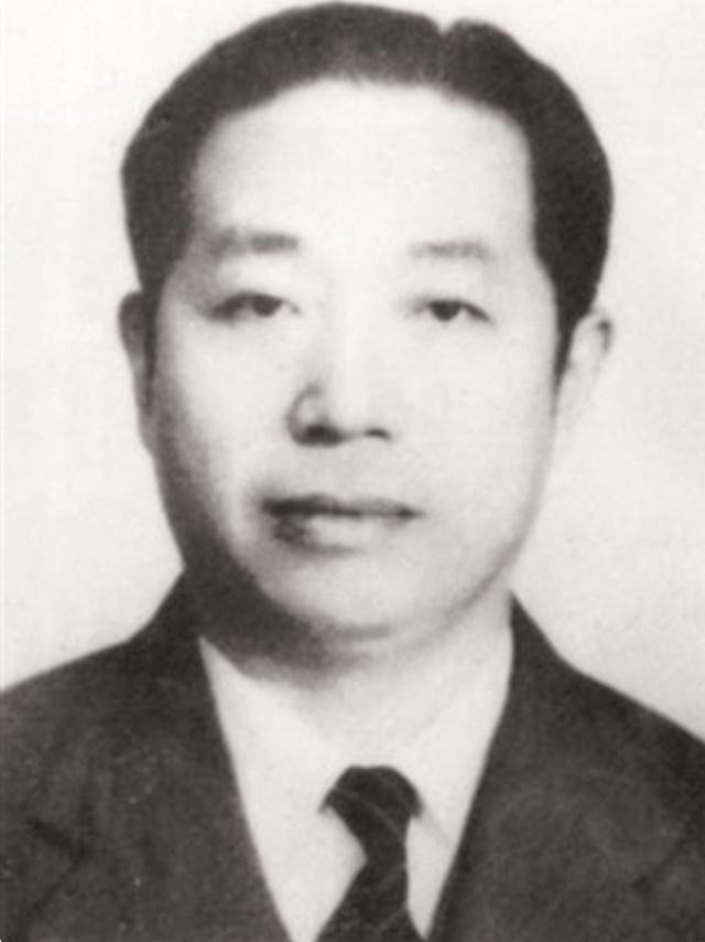八字臂力器如何使用 八字臂力器如何使用