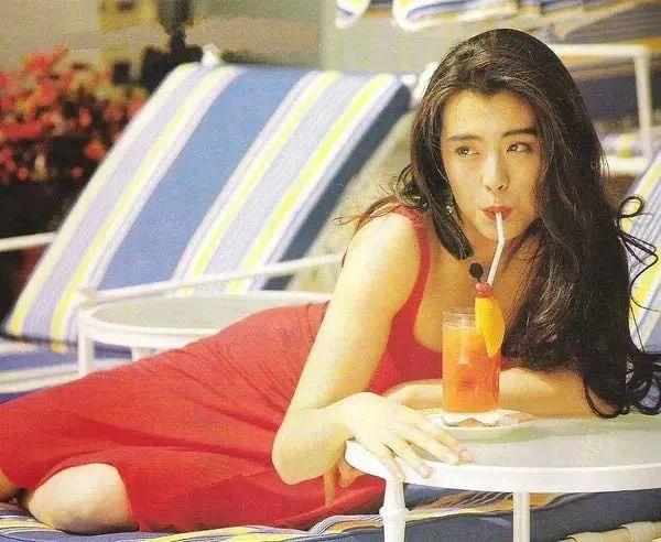 陈宝莲儿子的八字分析 陈宝莲儿子的八字分析