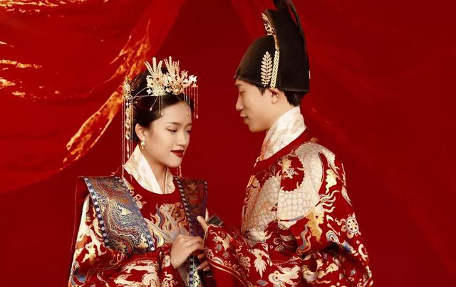 夫妻感情最好的八字 夫妻感情最好的八字