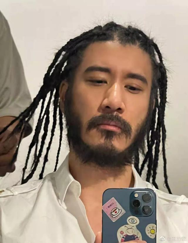 林俊杰八字分析爱情 林俊杰八字分析爱情