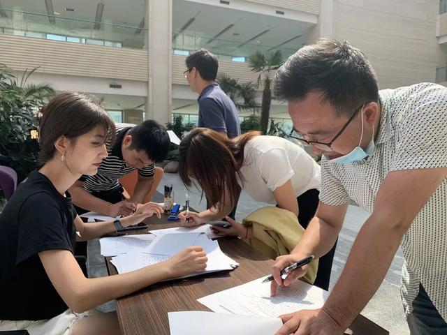 八字拉力器使用视频 八字拉力器使用视频