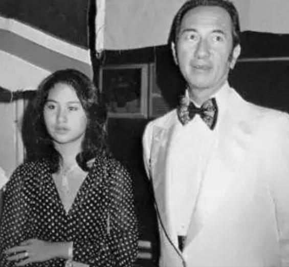 八字母亲貌美 八字母亲貌美