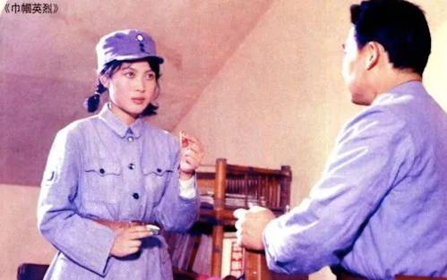 八字带沐浴桃花的女人 八字带沐浴桃花的女人