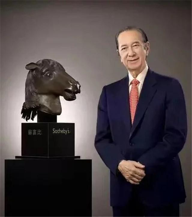 何鸿燊出生八字