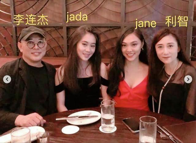 八字母亲貌美 八字母亲貌美