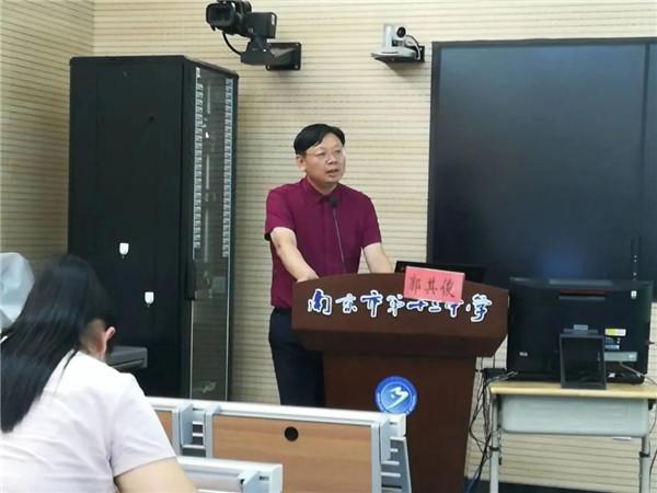 在线批八字论坛 在线批八字论坛