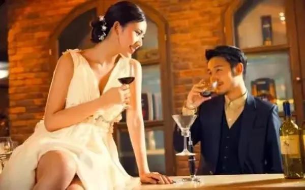 哪些八字女人二婚幸福 哪些八字女人二婚幸福