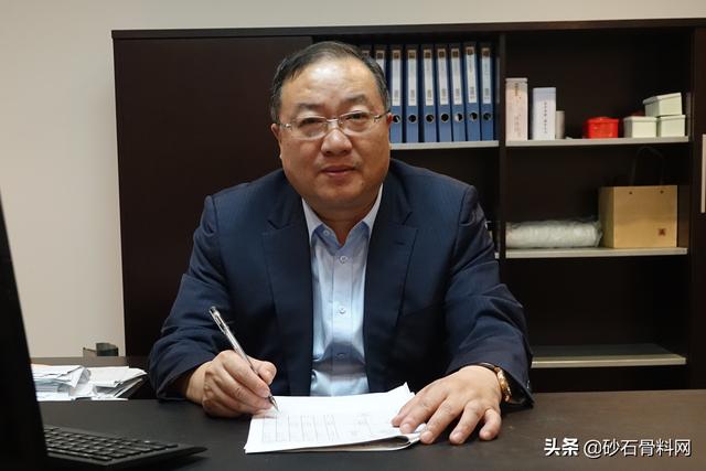 八字现在管理 八字现在管理