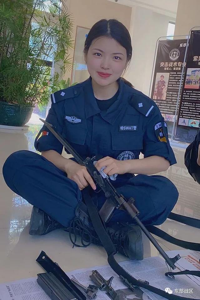 嫁给军官警官的八字