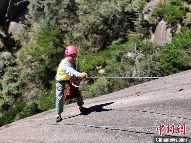 八字扣怎么系 八字扣怎么系
