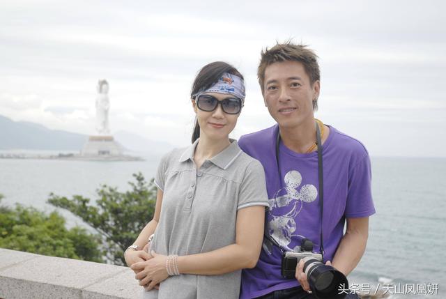男命姐弟恋的八字