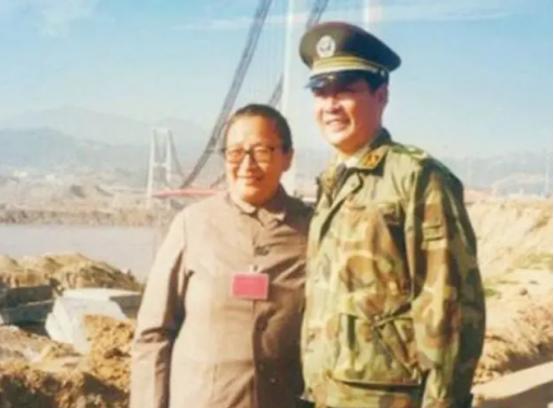 曾源源在线八字算命婚姻