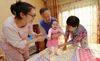婴儿长牙八字