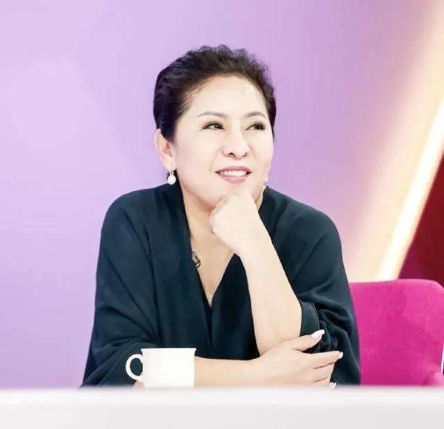 那些八字谈多次恋爱 那些八字谈多次恋爱