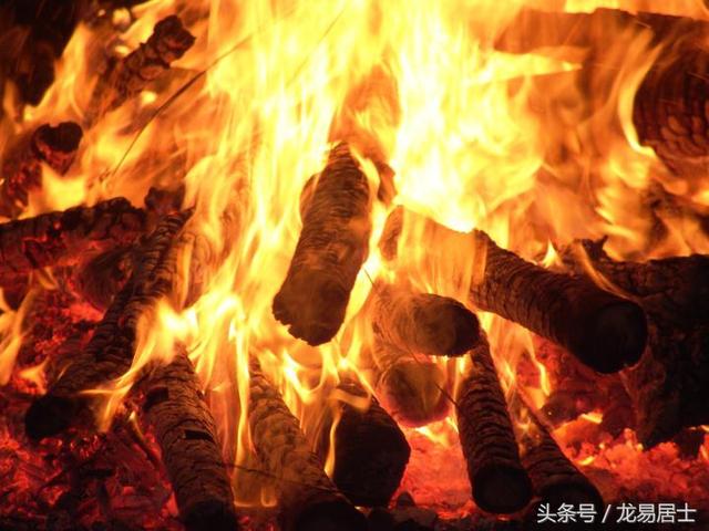 1995年农历5月26日八字
