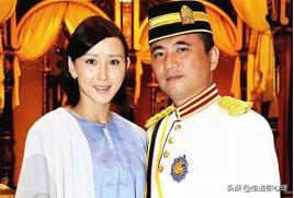 胡静八字分析其容貌