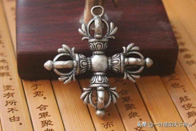 佛教八字真言梵文纹身 佛教八字真言梵文纹身