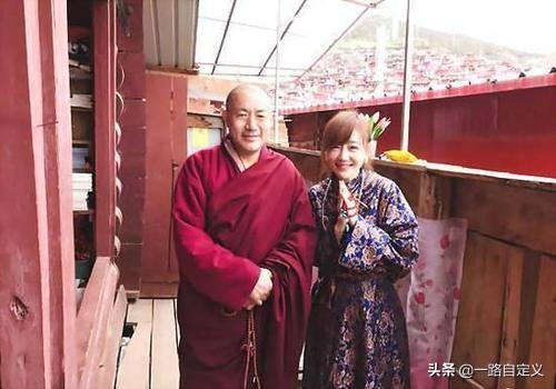 薛佳凝八字面相 薛佳凝八字面相