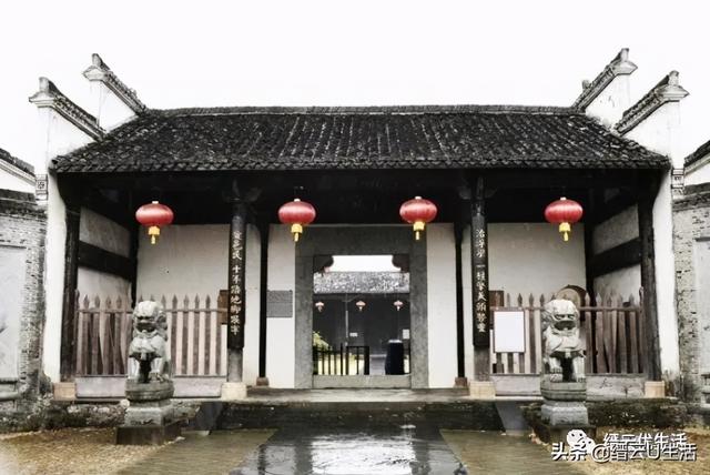 古代大门为何是八字的 古代大门为何是八字的