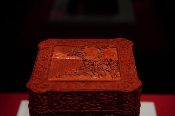 在线八字水晶宝石