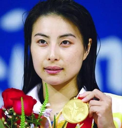郭晶晶八字为什么能嫁豪门 郭晶晶八字为什么能嫁豪门