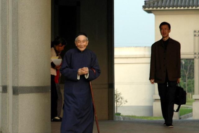 国学天才周易玄的八字命局 国学天才周易玄的八字命局