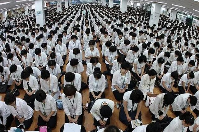 2022年8月30日生辰八字 2022年8月30日生辰八字
