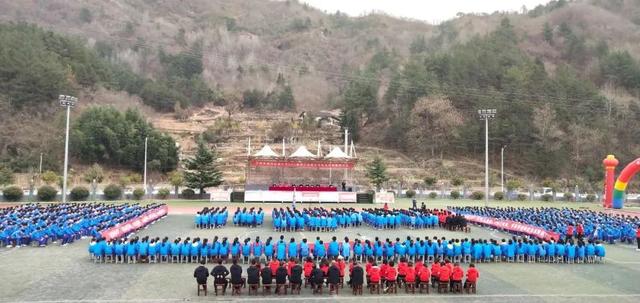 中考百日誓师八字标语 中考百日誓师八字标语