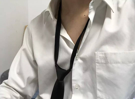 锁骨中间有痣的男人是富贵命吗