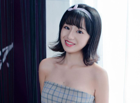 女生胸口正中间有痣代表什么