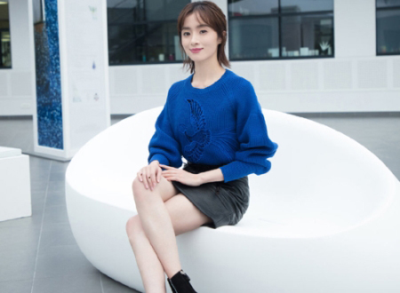 右手中指有痣的女人