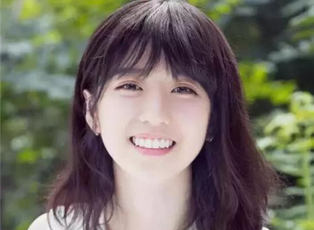 脑门大的女生面相
