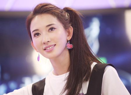 额头低窄面相