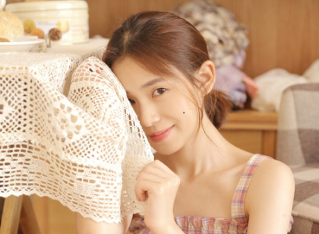 女生左脸有痣代表什么