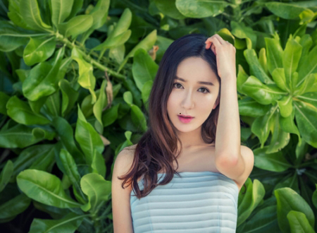 右嘴唇上方有痣的女人面相