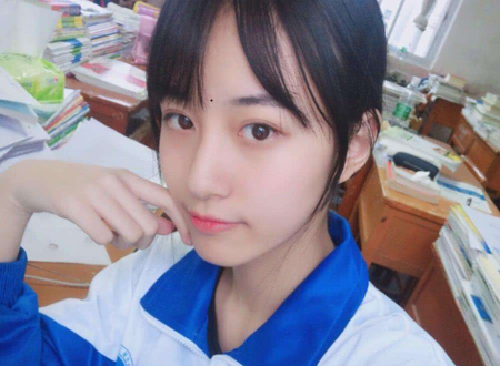 眉峰有痣好吗